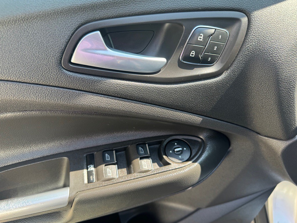 2014 Ford Escape Image 11