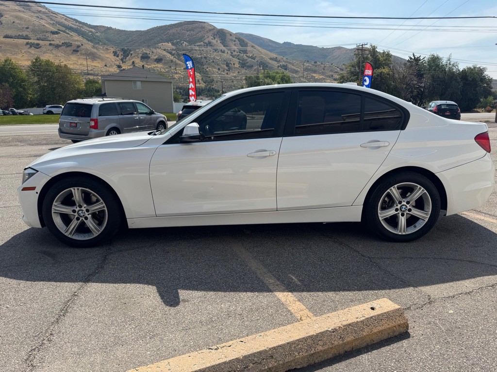 2015 BMW 3 Series Image 4