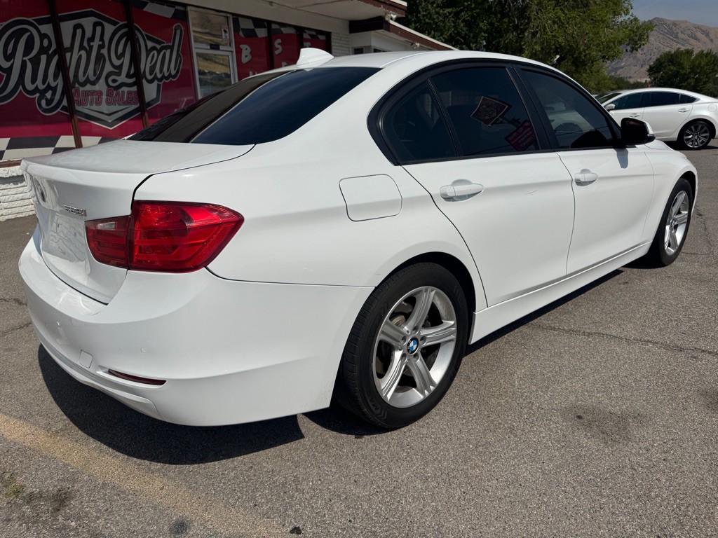 2015 BMW 3 Series Image 7