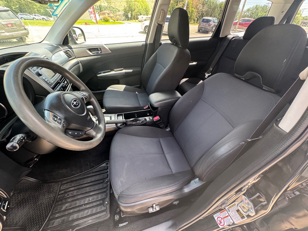 2013 Subaru Forester Image 10