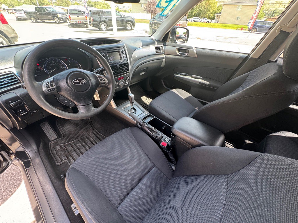 2013 Subaru Forester Image 11
