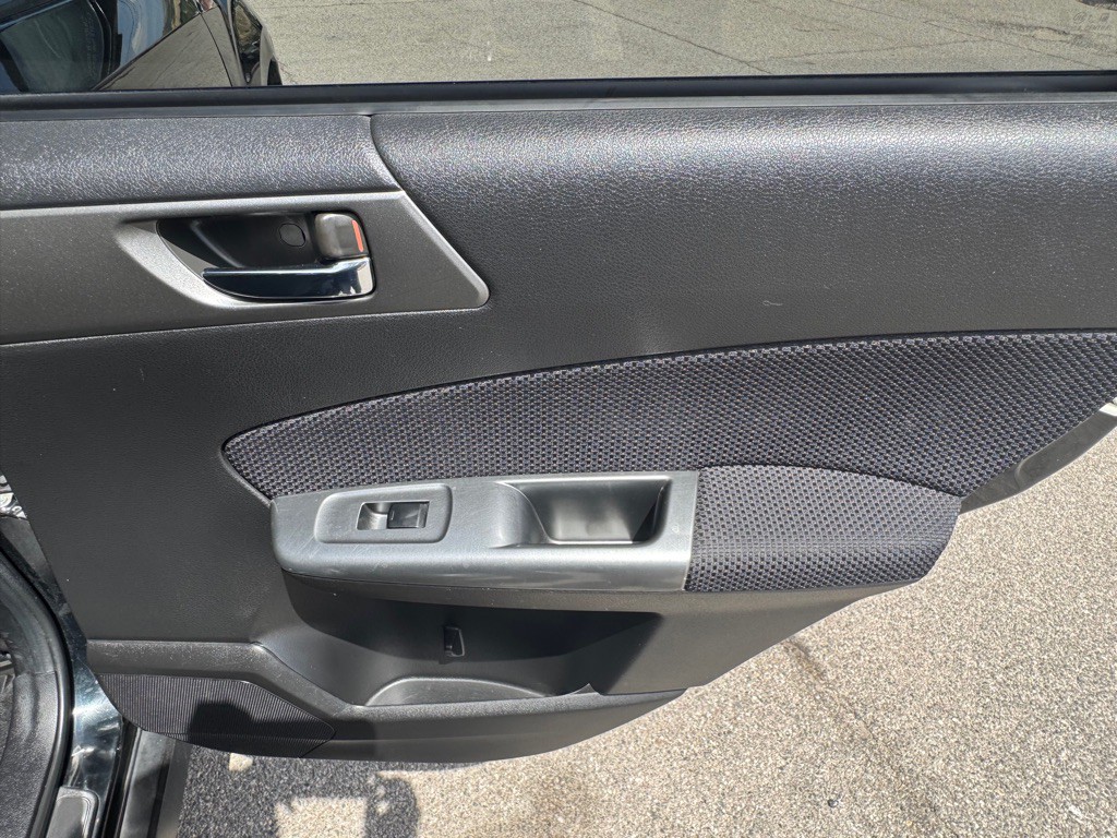 2013 Subaru Forester Image 21