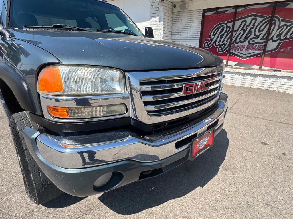 2007 GMC Sierra 2500 Image 9