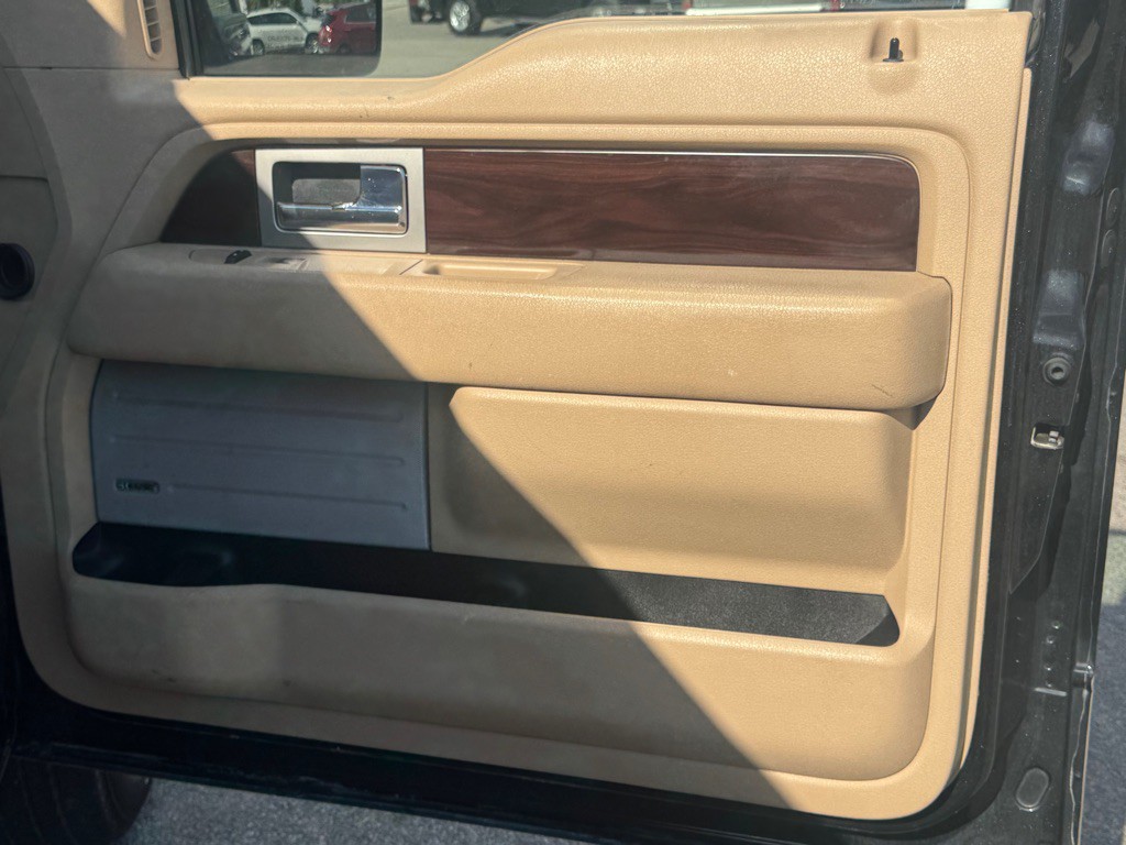 2012 Ford F-150 Image 21