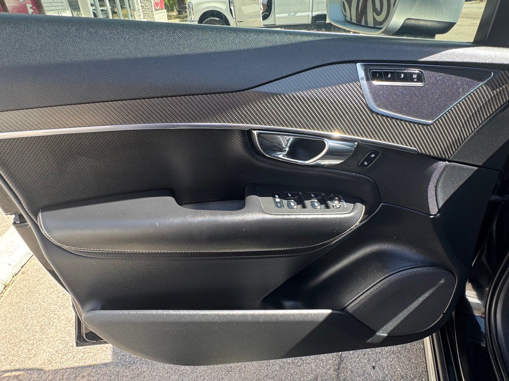 2016 Volvo XC90 Image 13