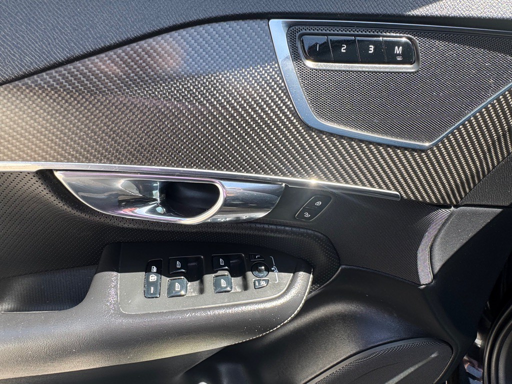 2016 Volvo XC90 Image 14