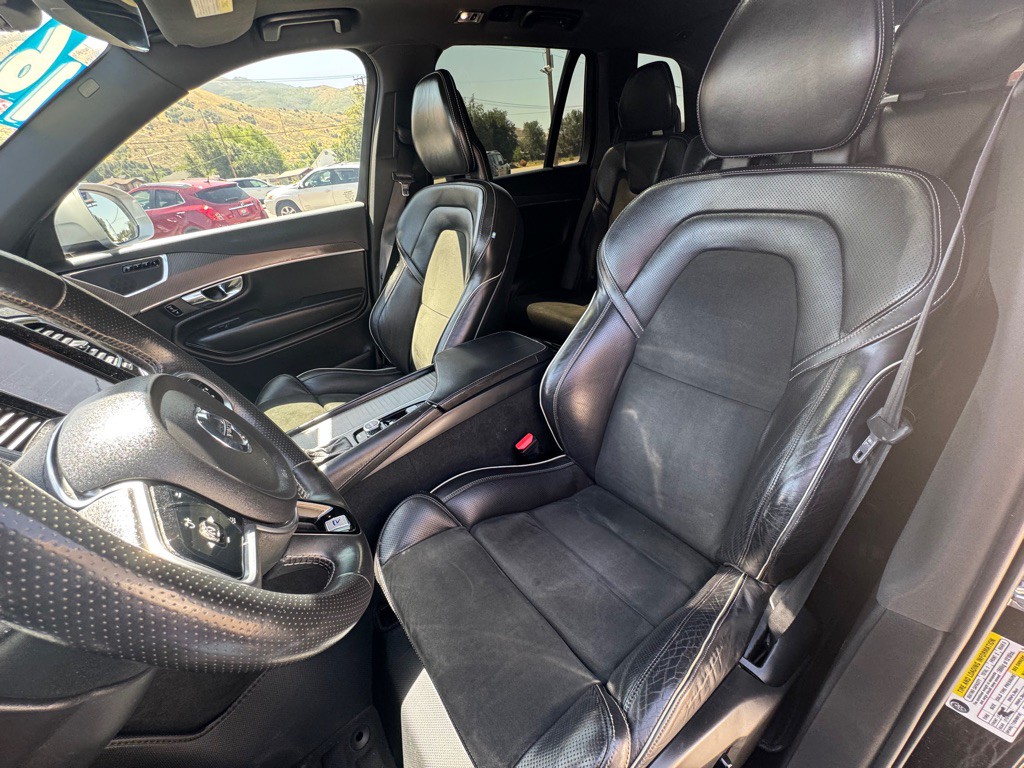2016 Volvo XC90 Image 21