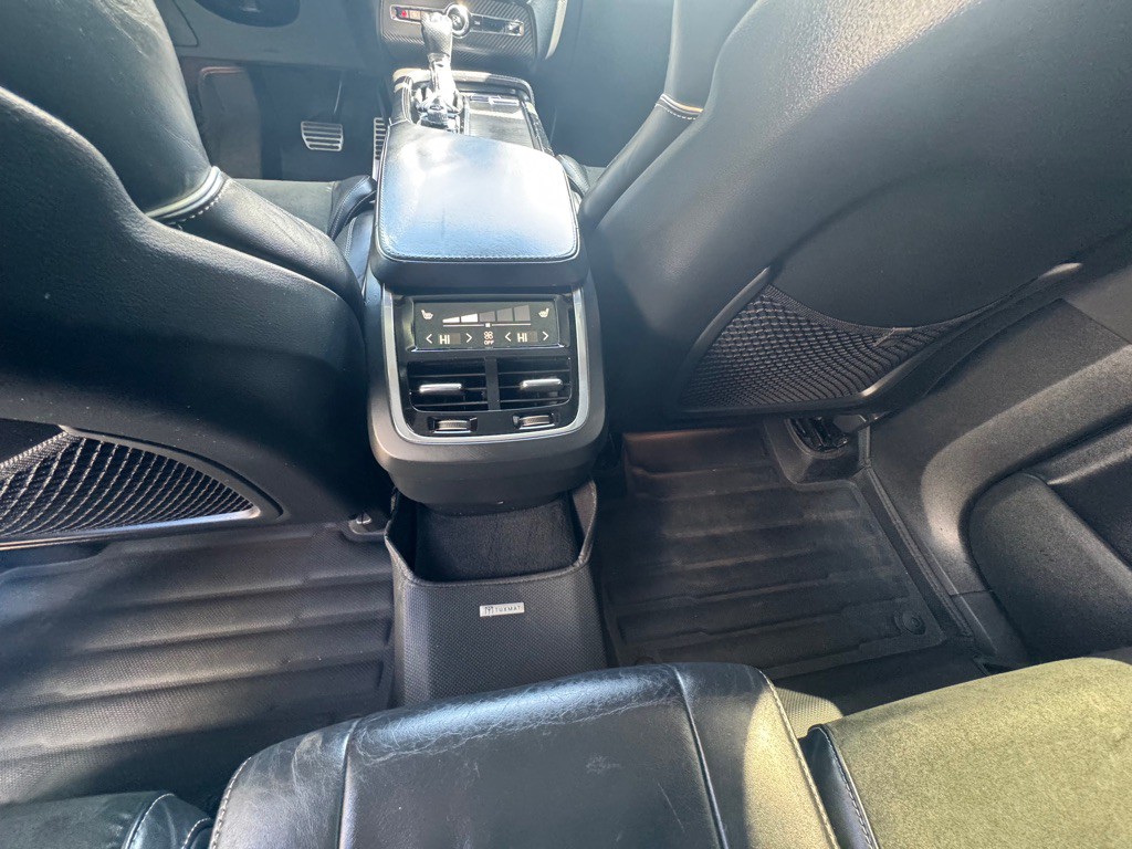 2016 Volvo XC90 Image 27
