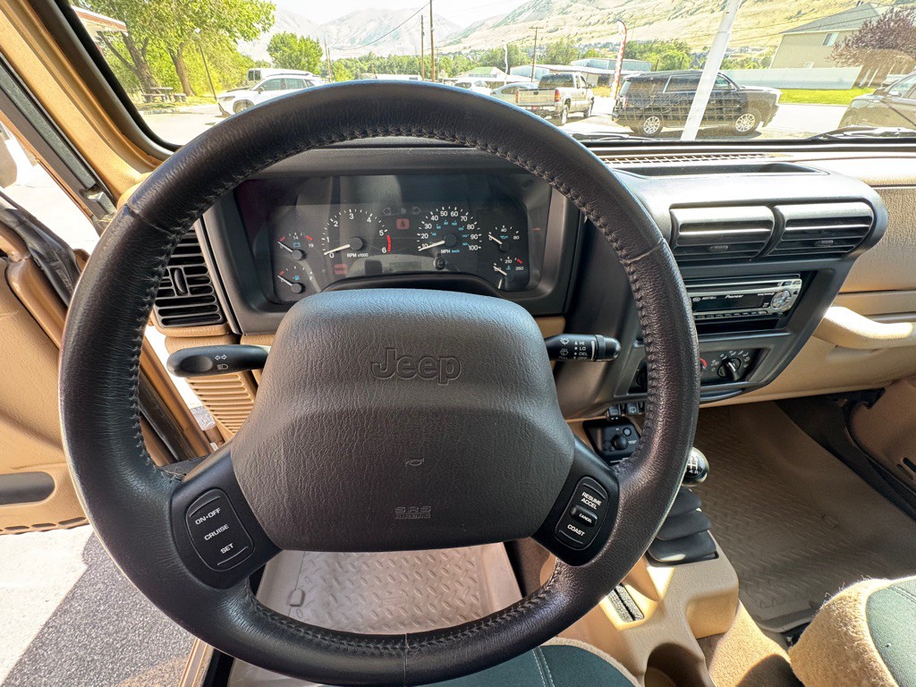 1999 Jeep Wrangler Image 15