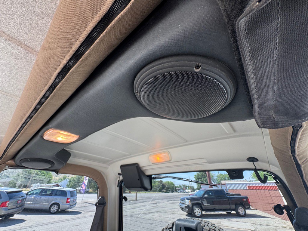 1999 Jeep Wrangler Image 17
