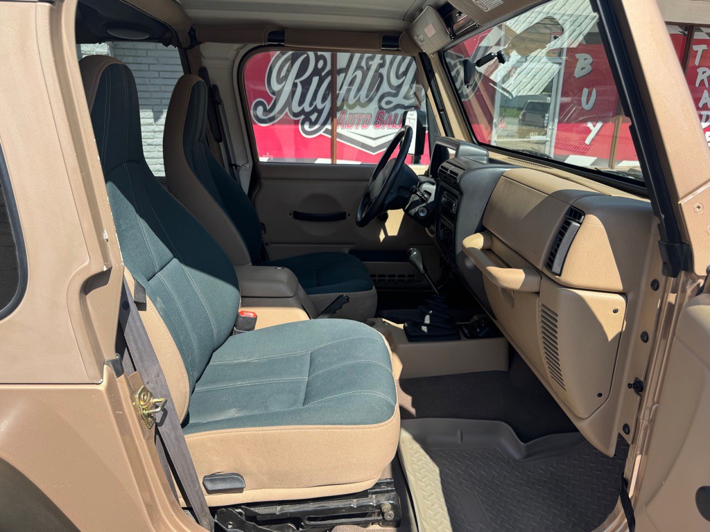 1999 Jeep Wrangler Image 20