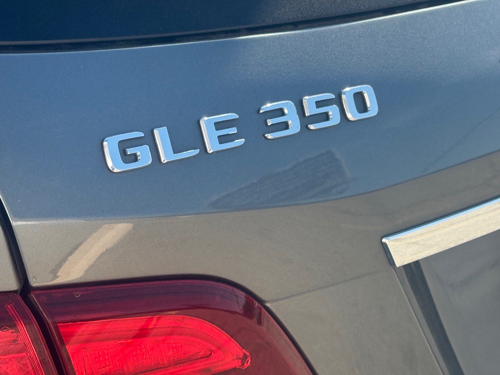 2018 Mercedes-Benz GLE-Class Image 12