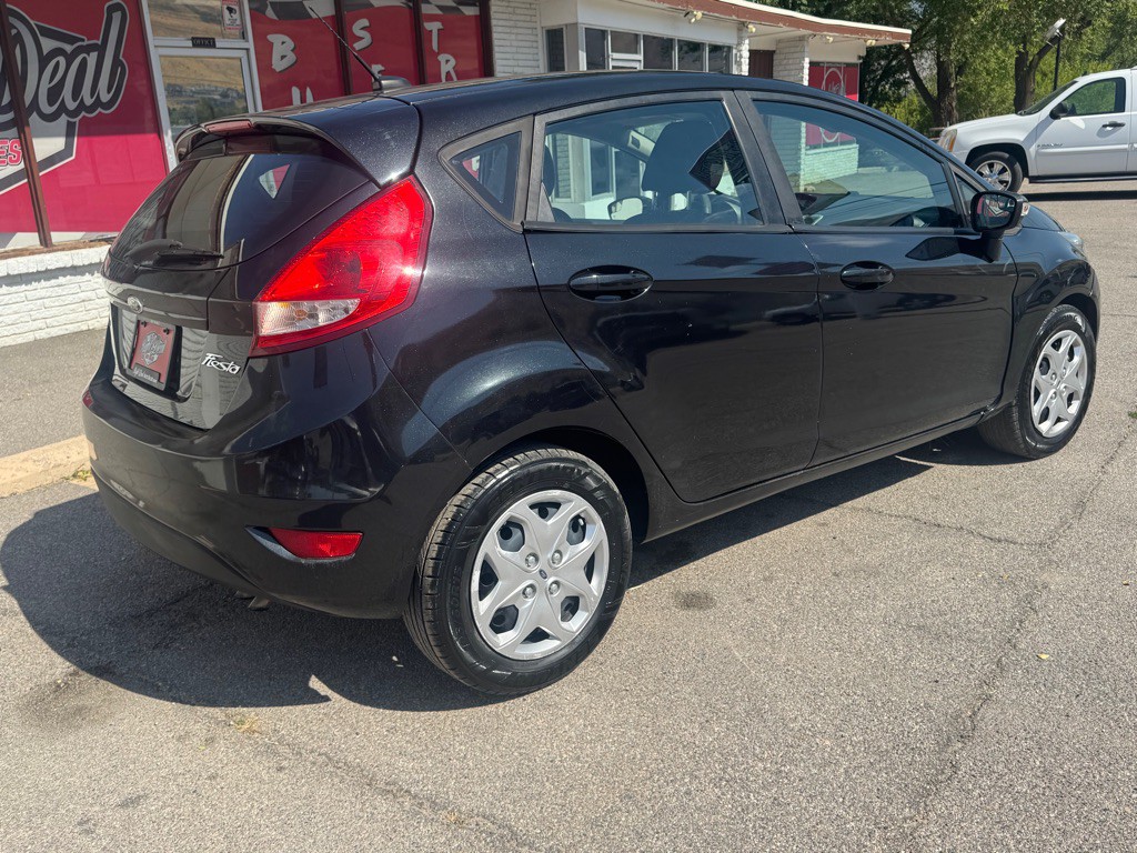 2013 Ford Fiesta Image 7