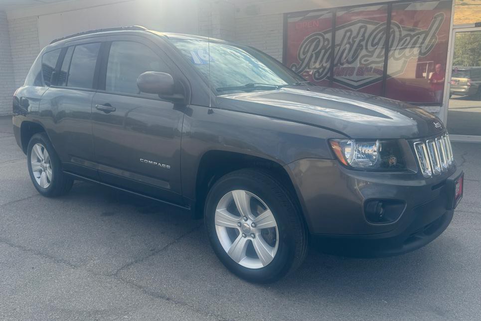 2016 Jeep Compass Image 1