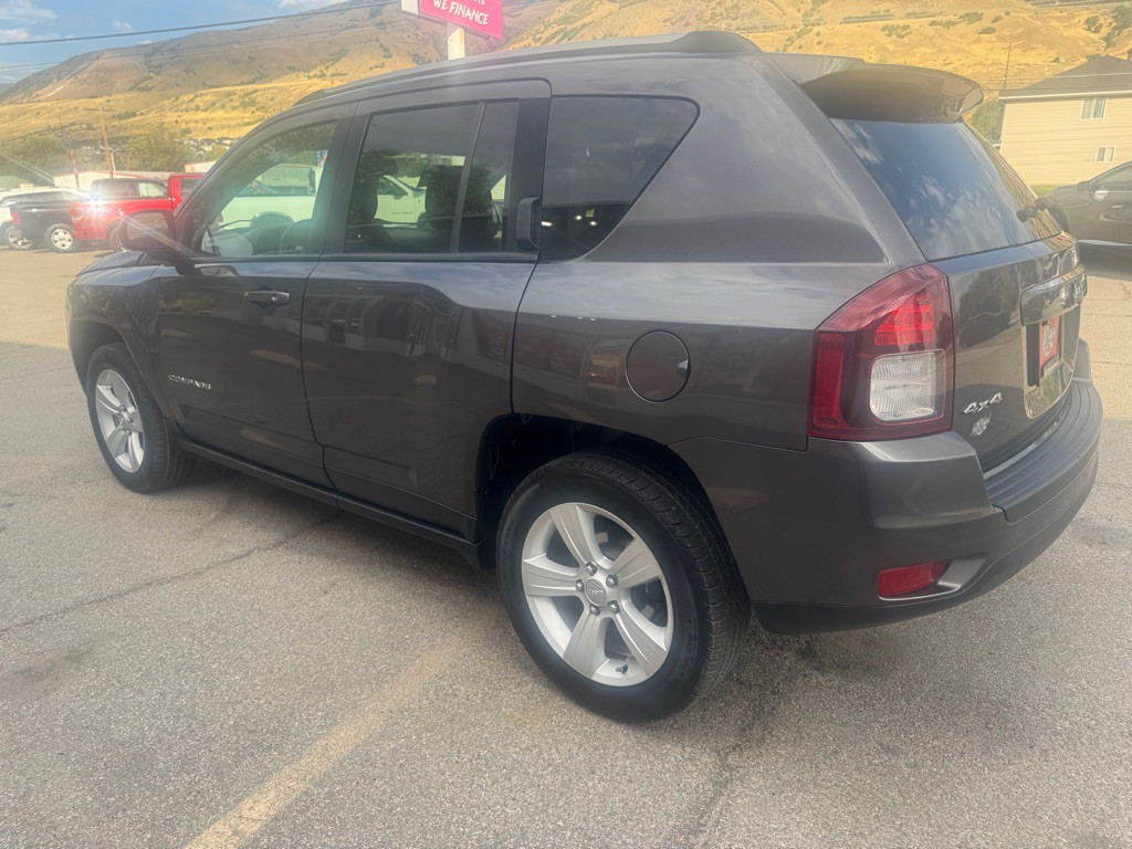 2016 Jeep Compass Image 5