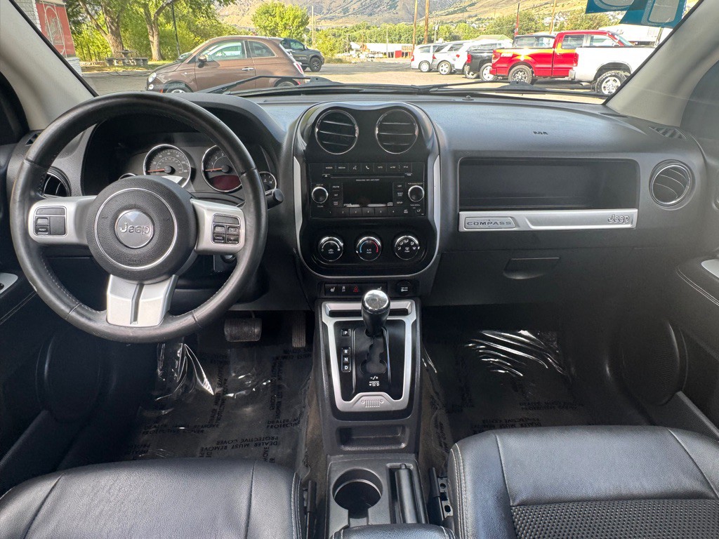 2016 Jeep Compass Image 18