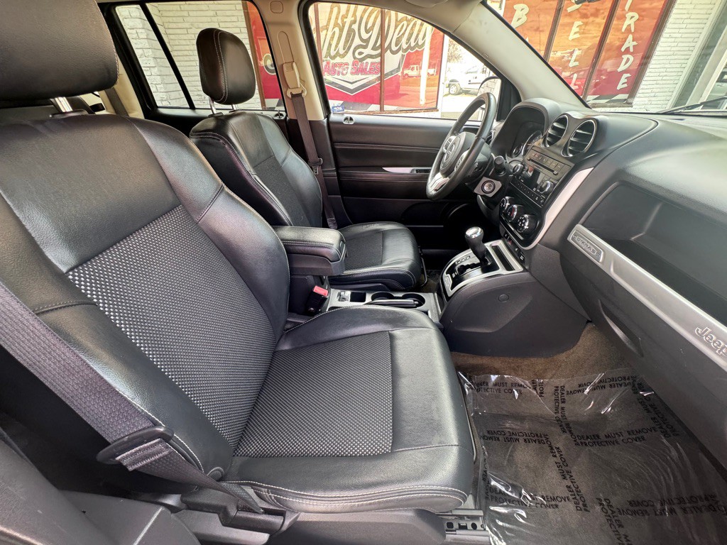 2016 Jeep Compass Image 20