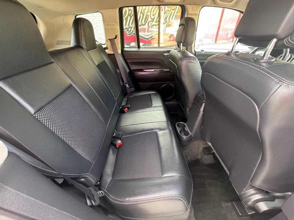 2016 Jeep Compass Image 23
