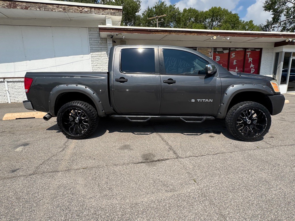 2006 Nissan Titan Image 8