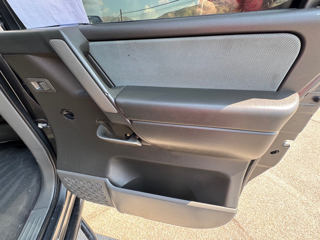 2006 Nissan Titan Image 17