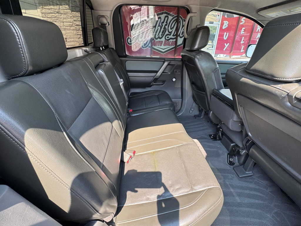 2006 Nissan Titan Image 18