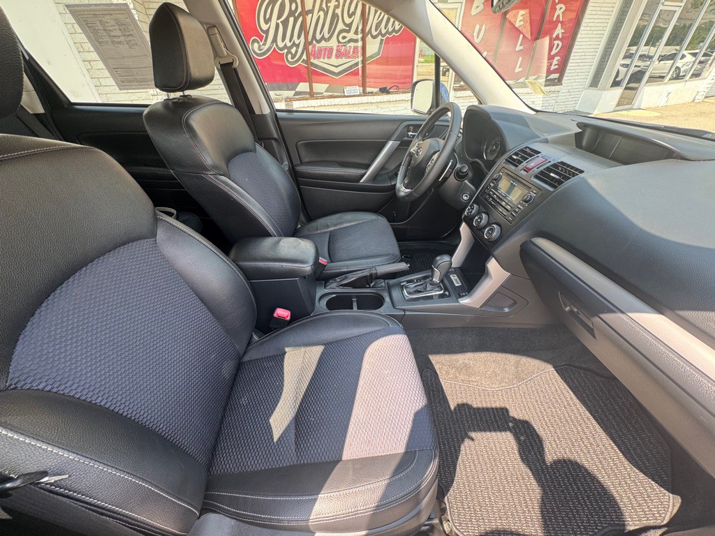 2015 Subaru Forester Image 18