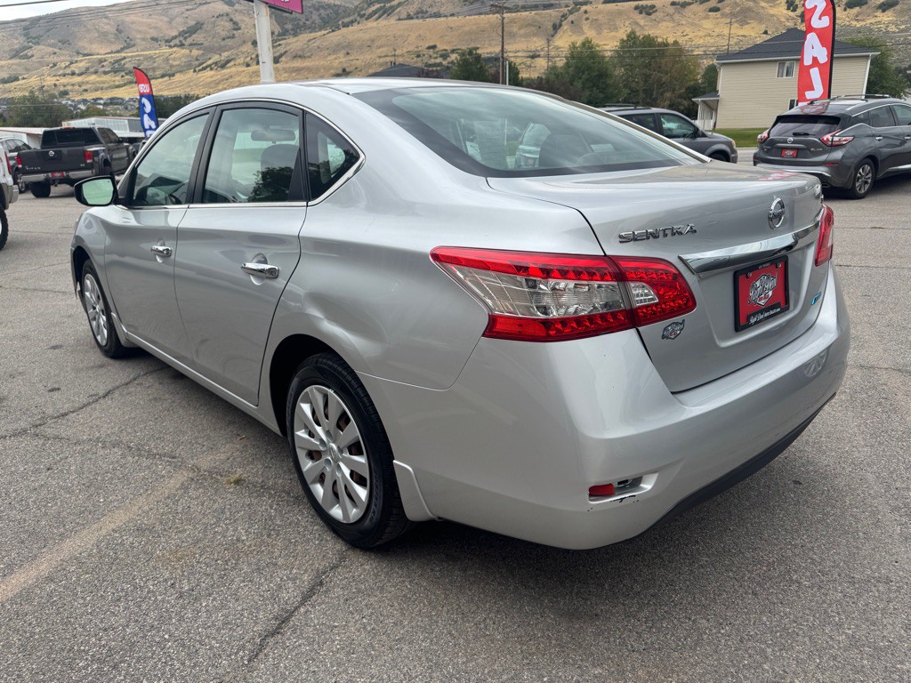 2014 Nissan Sentra Image 5