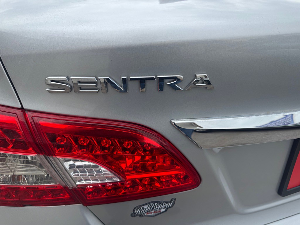 2014 Nissan Sentra Image 7