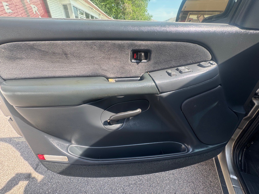 2000 Chevrolet Silverado 1500 Image 12