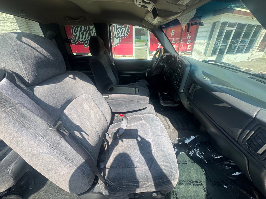 2000 Chevrolet Silverado 1500 Image 17