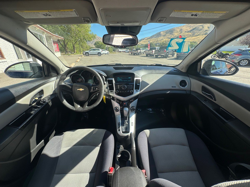2012 Chevrolet Cruze Image 15