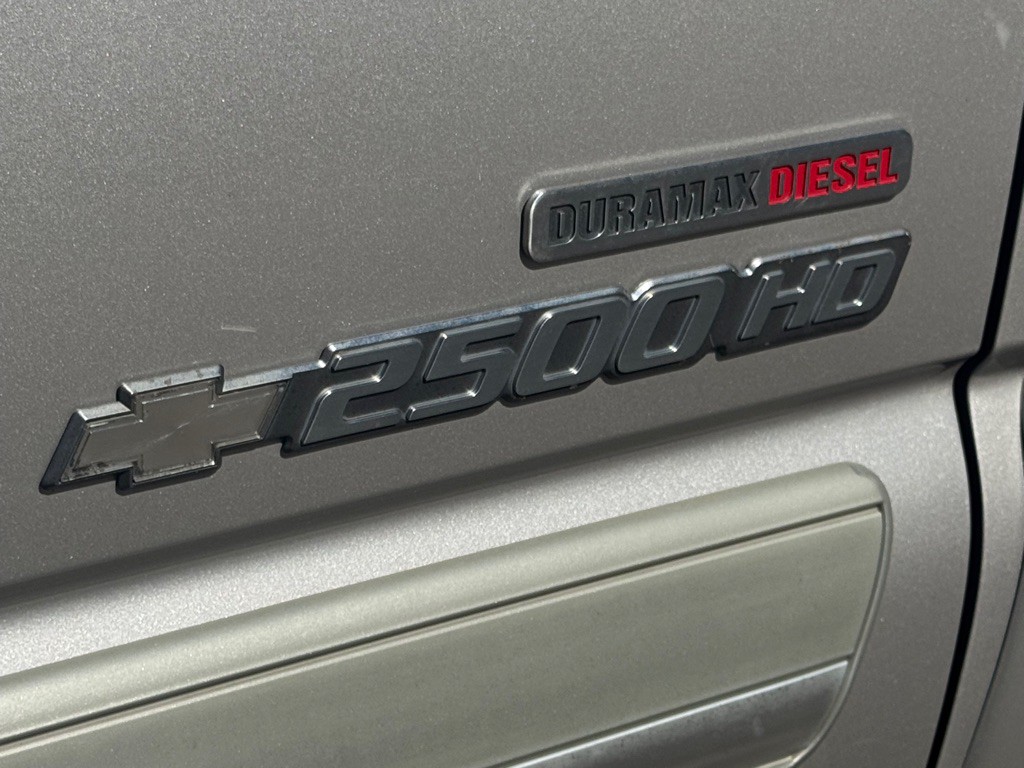 2005 Chevrolet Silverado 1500 Image 10
