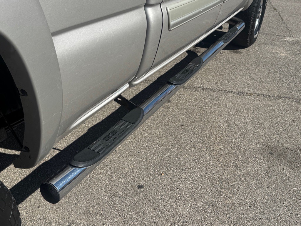 2005 Chevrolet Silverado 1500 Image 12