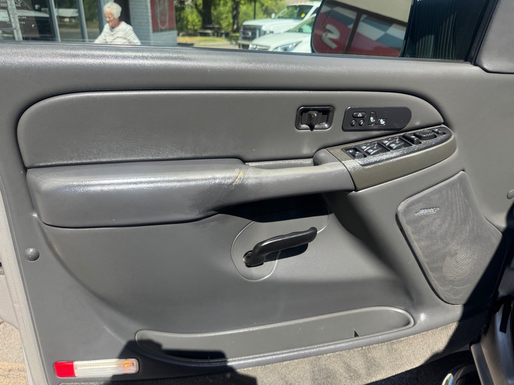 2005 Chevrolet Silverado 1500 Image 13