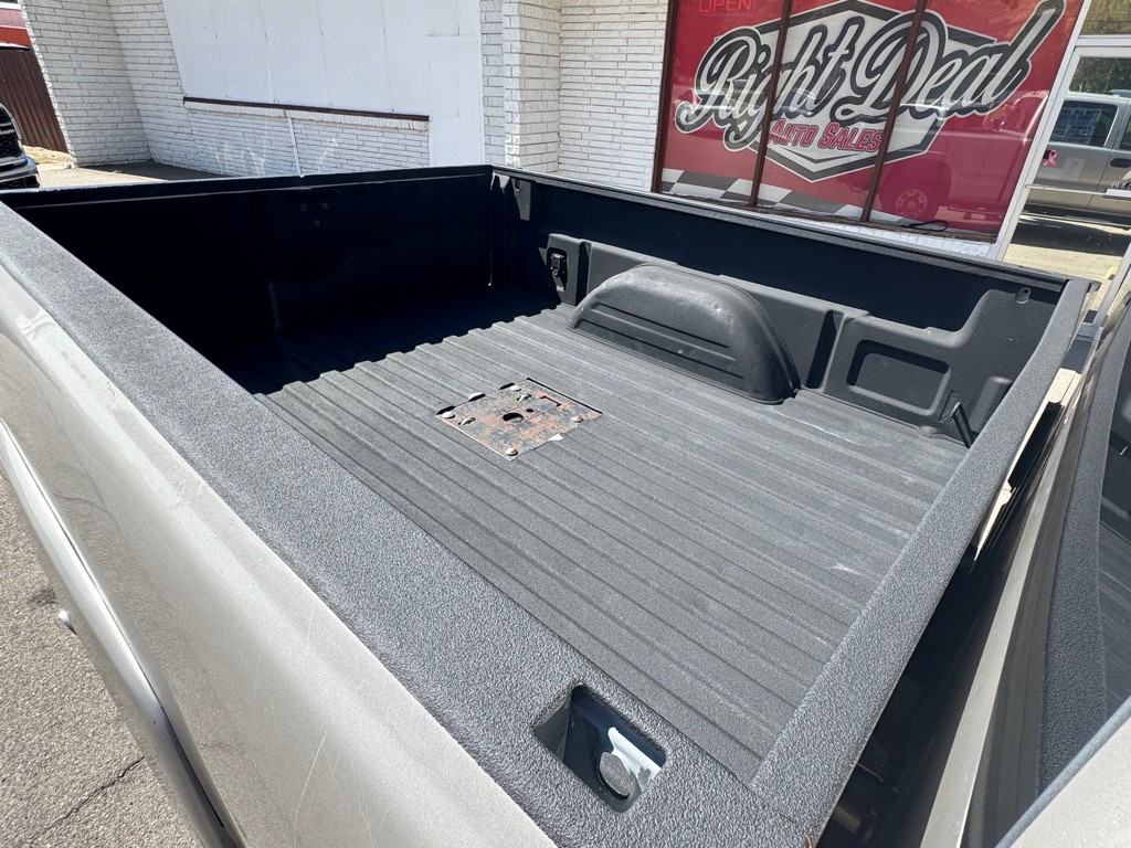 2005 Chevrolet Silverado 1500 Image 24