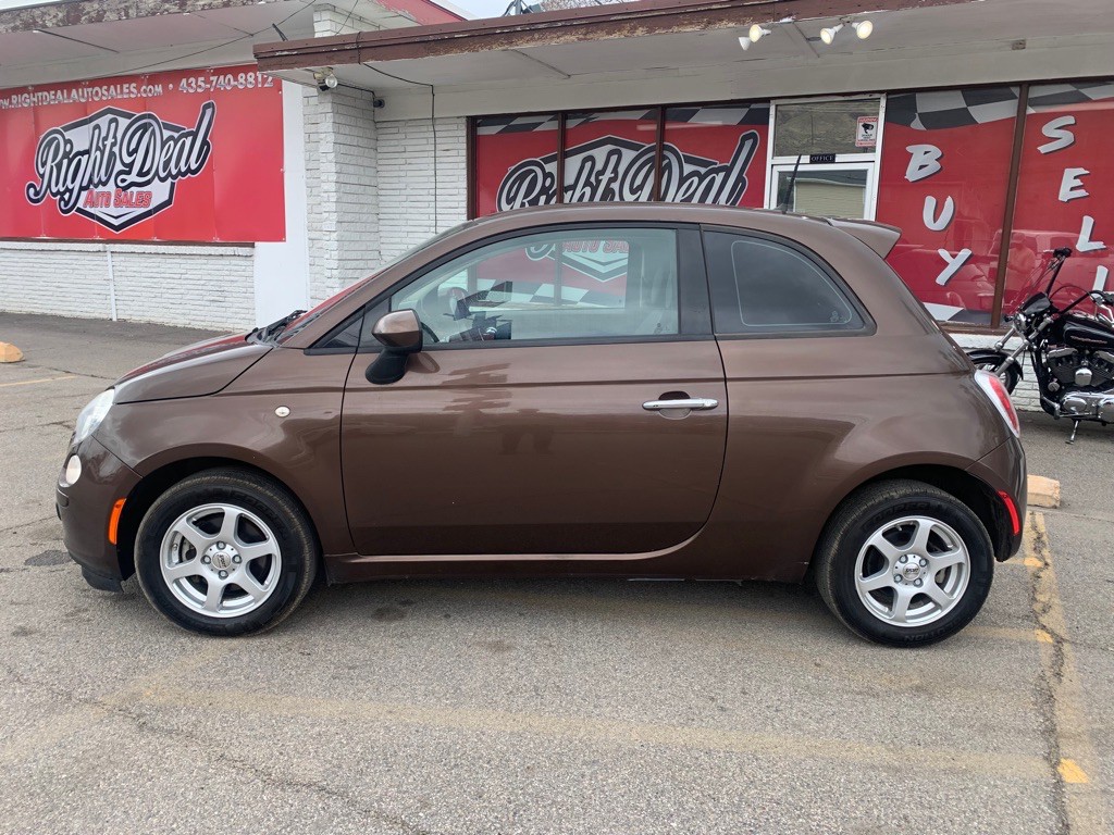 2015 FIAT 500 Image 4
