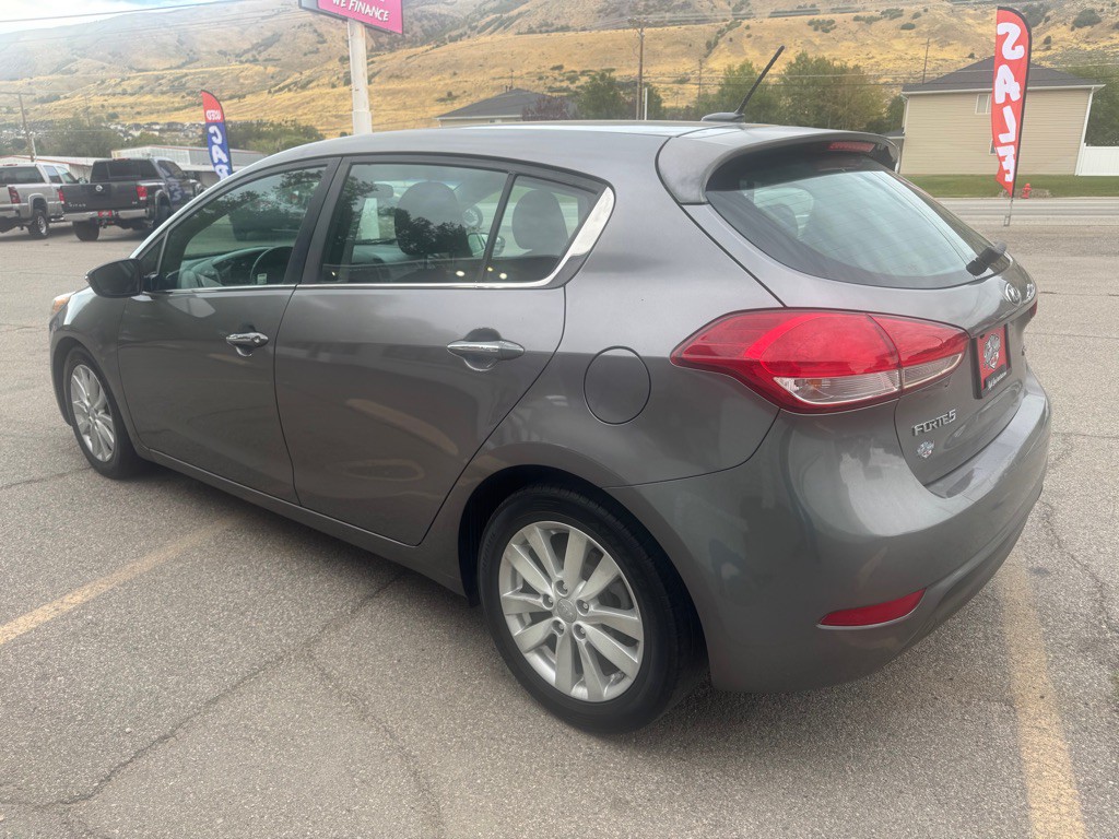 2015 Kia Forte Image 5