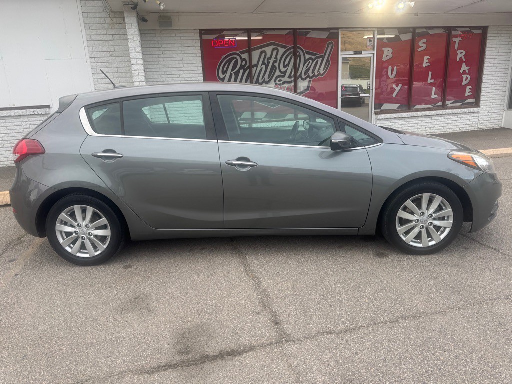 2015 Kia Forte Image 8