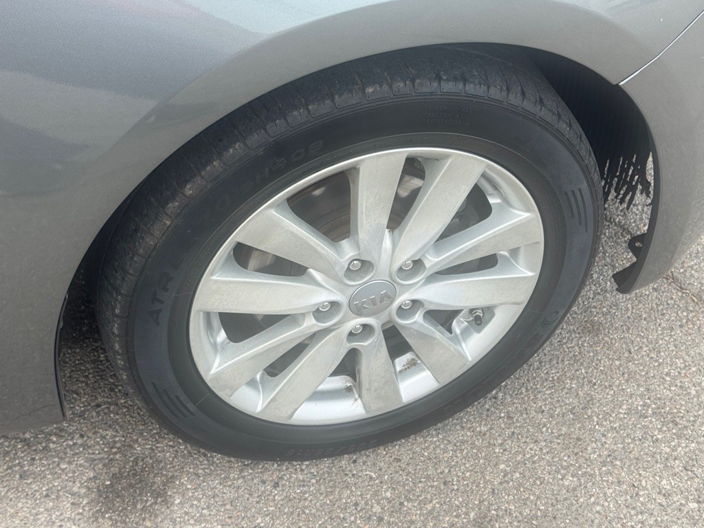 2015 Kia Forte Image 9