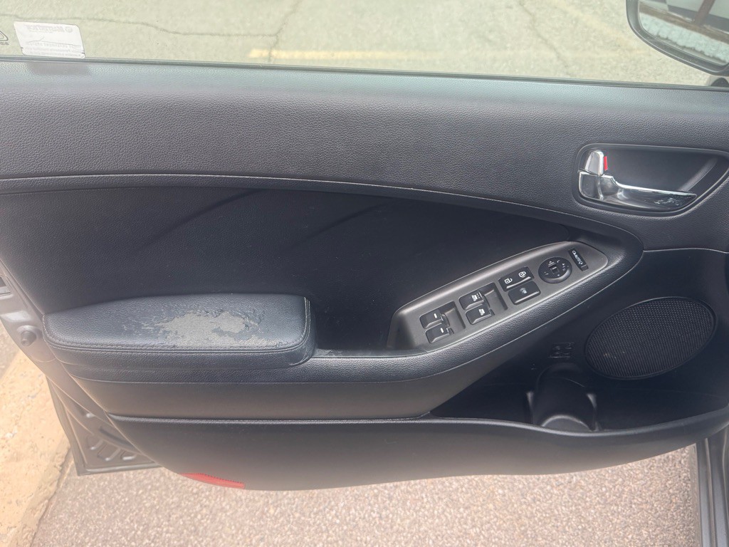 2015 Kia Forte Image 10