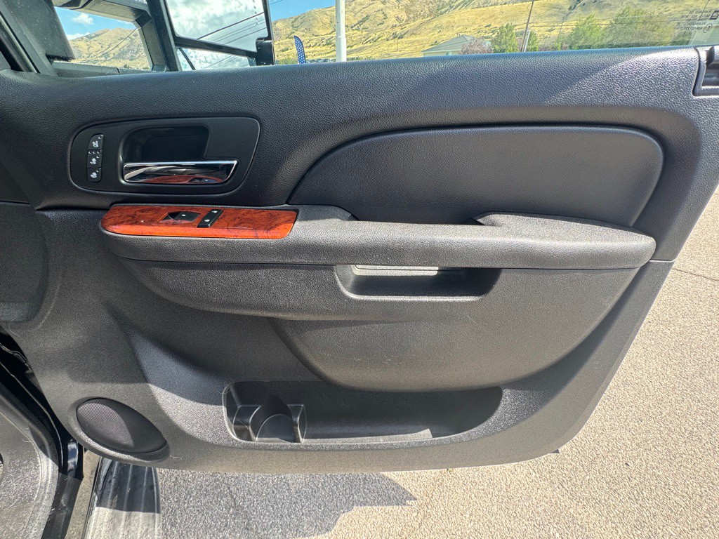2013 Chevrolet Tahoe Image 21