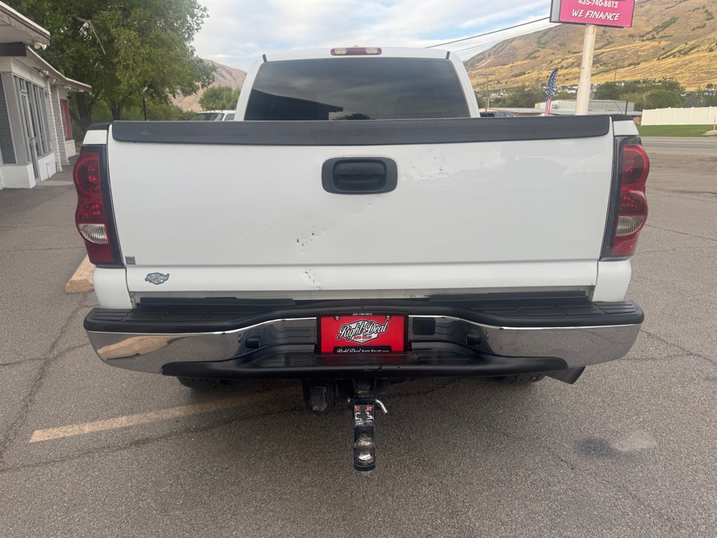 2004 Chevrolet Silverado 1500 Image 6