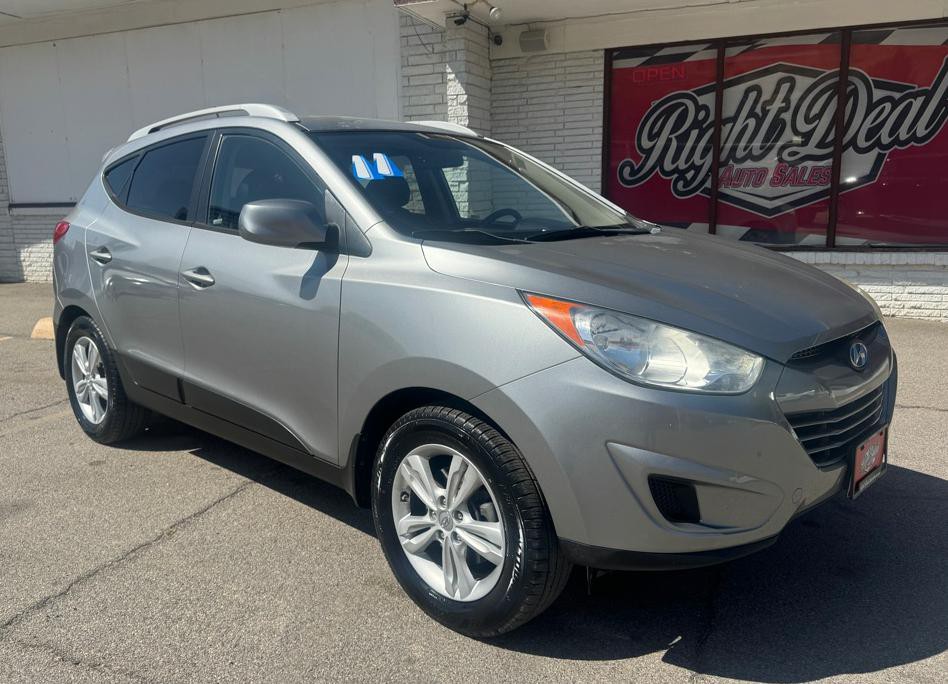 2011 Hyundai Tucson Image 1