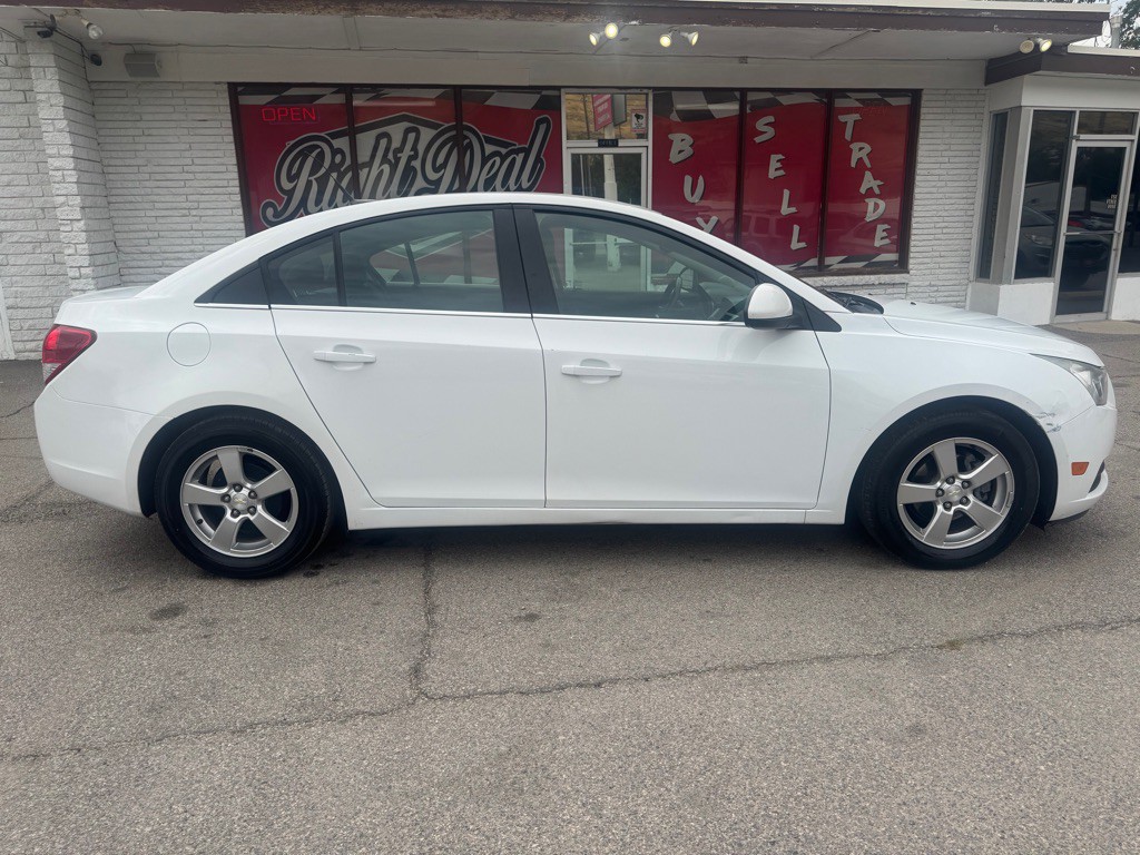 2014 Chevrolet Cruze Image 8