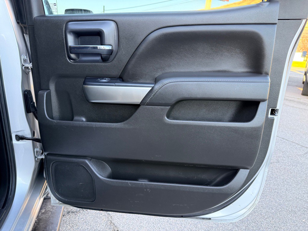 2018 Chevrolet Silverado 1500 Image 18