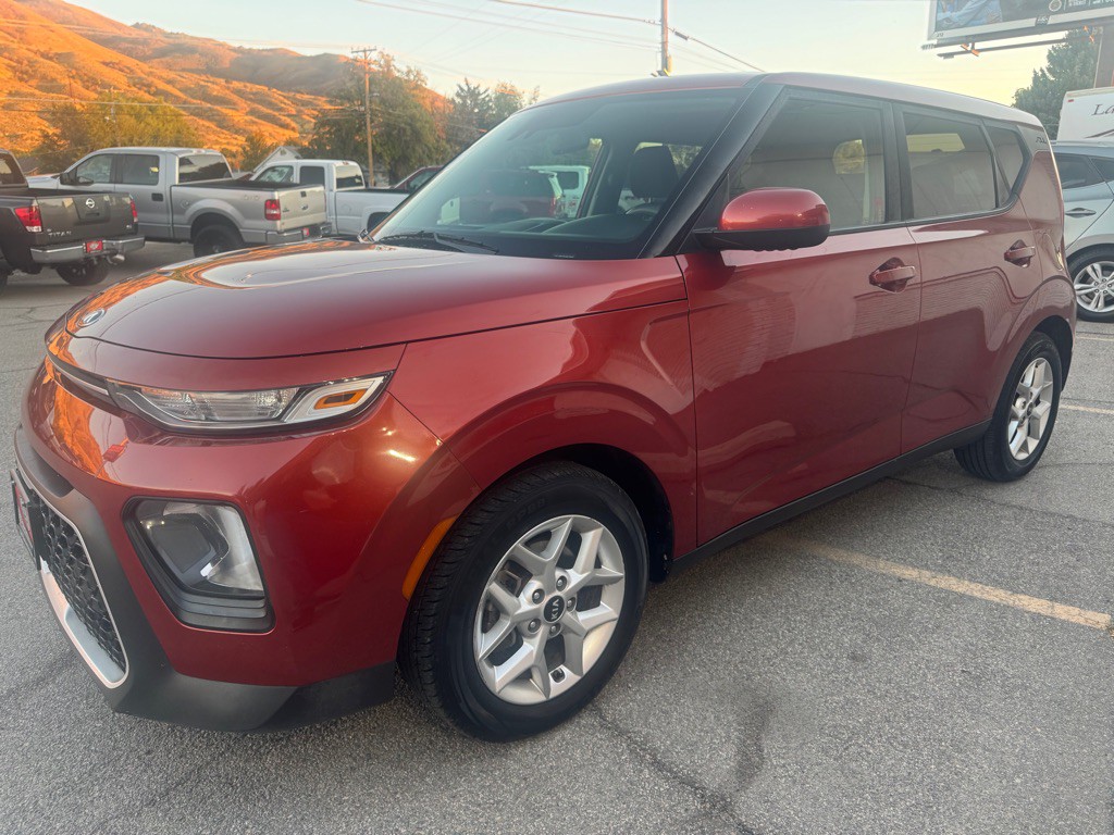 2021 Kia Soul Image 3