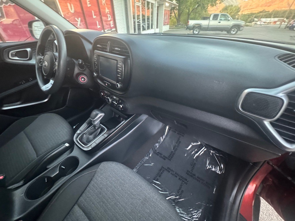 2021 Kia Soul Image 21