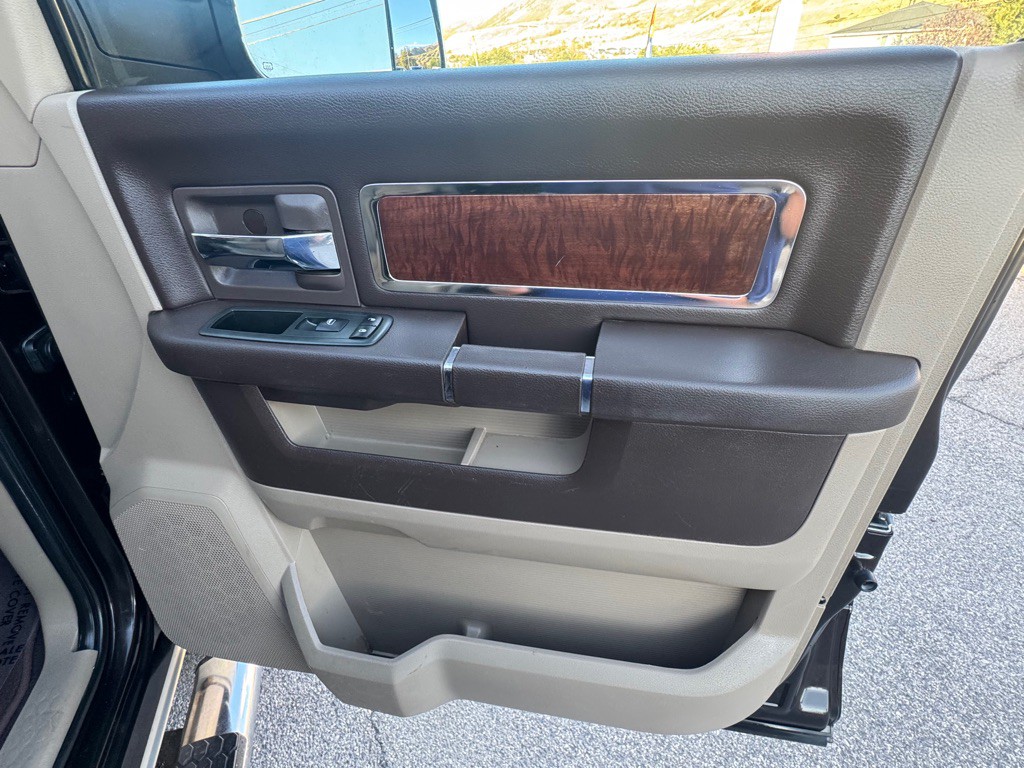 2010 Dodge Ram 3500 Image 24