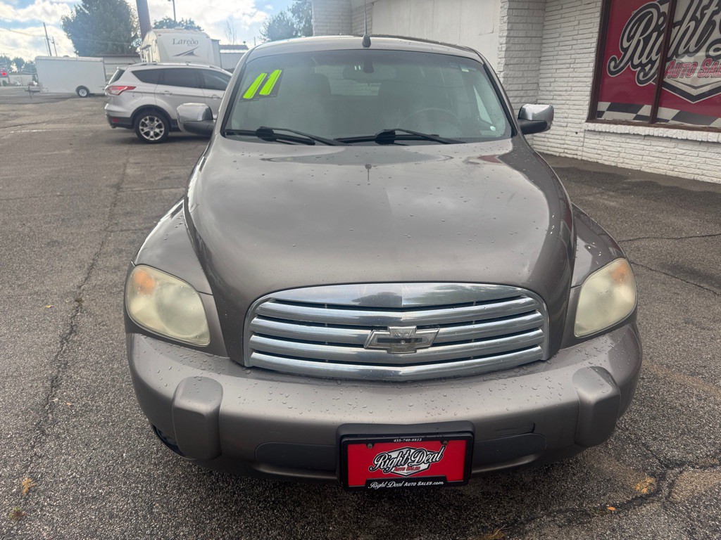 2011 Chevrolet HHR Image 2
