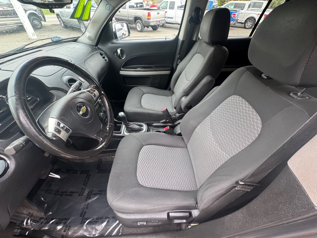 2011 Chevrolet HHR Image 11
